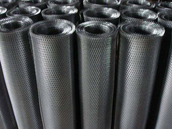 小（xiǎo）鋼板（bǎn）網